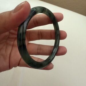 Elegant Green Bangle Bracelet